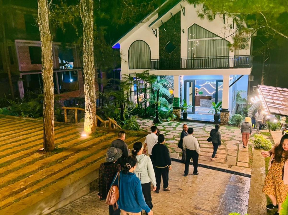Eva Mang Den Homestay Kon Von Kla Exterior photo